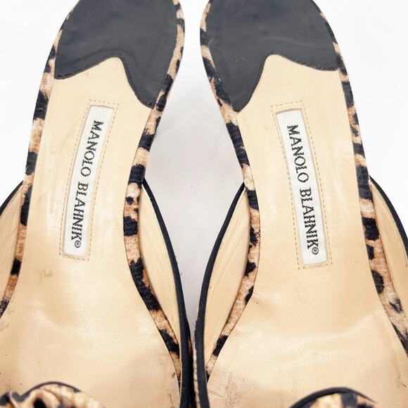 Manolo Blahnik Leopard Print Fabric Rosette Pointed Toe Kitten Heel Mules IT 41 - Picture 8 of 11